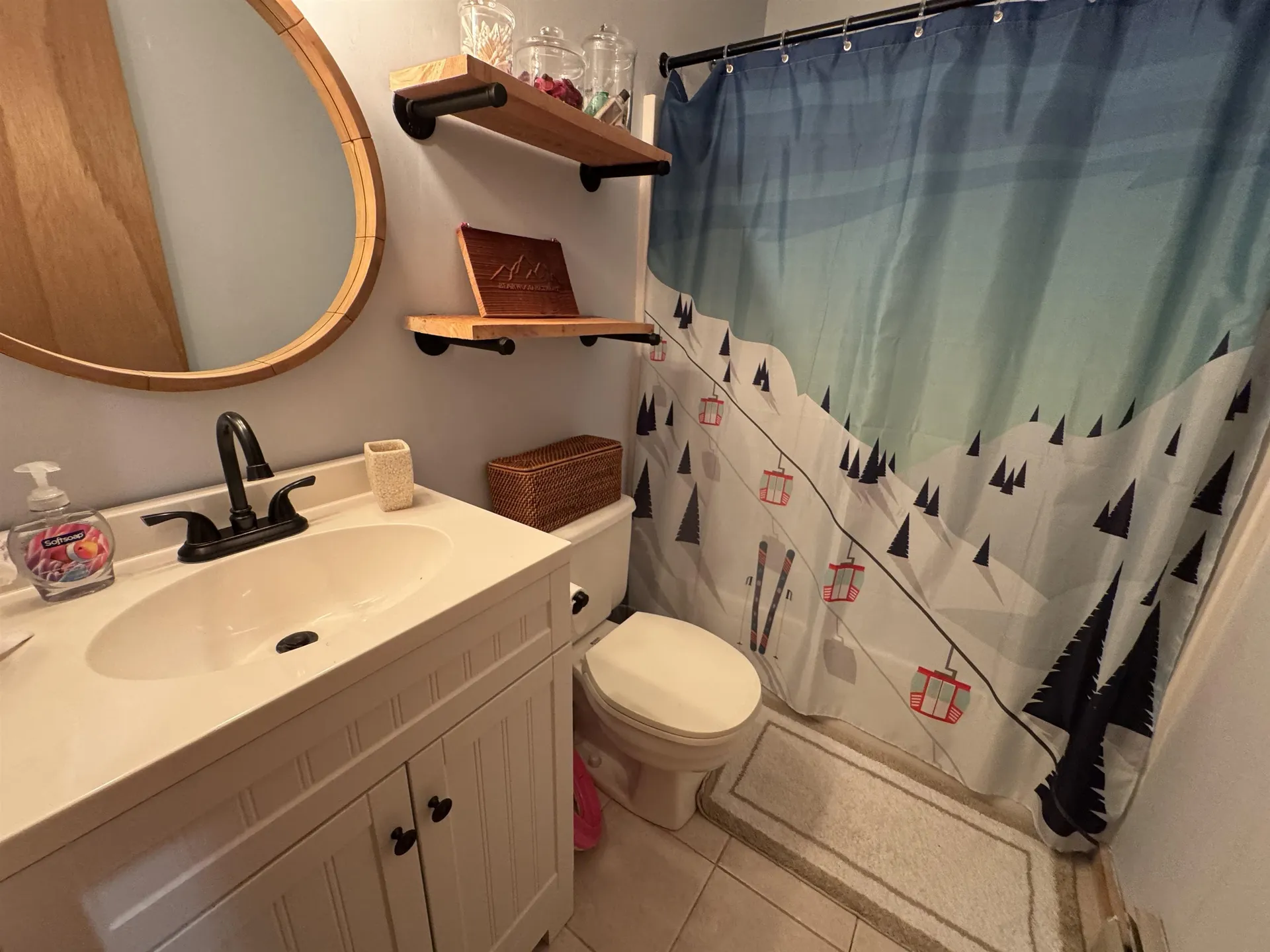 5F Polar Bear North Dover VT 05356