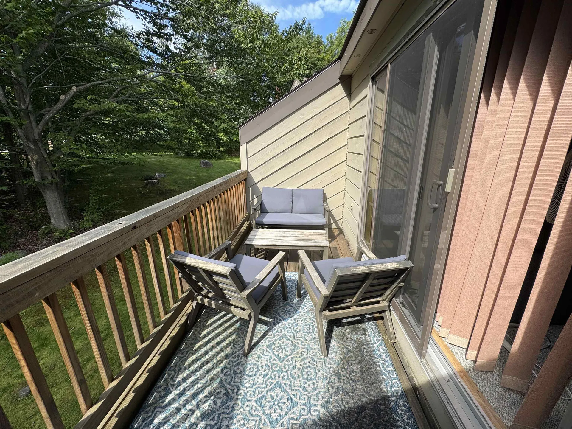 5F Polar Bear North Dover VT 05356