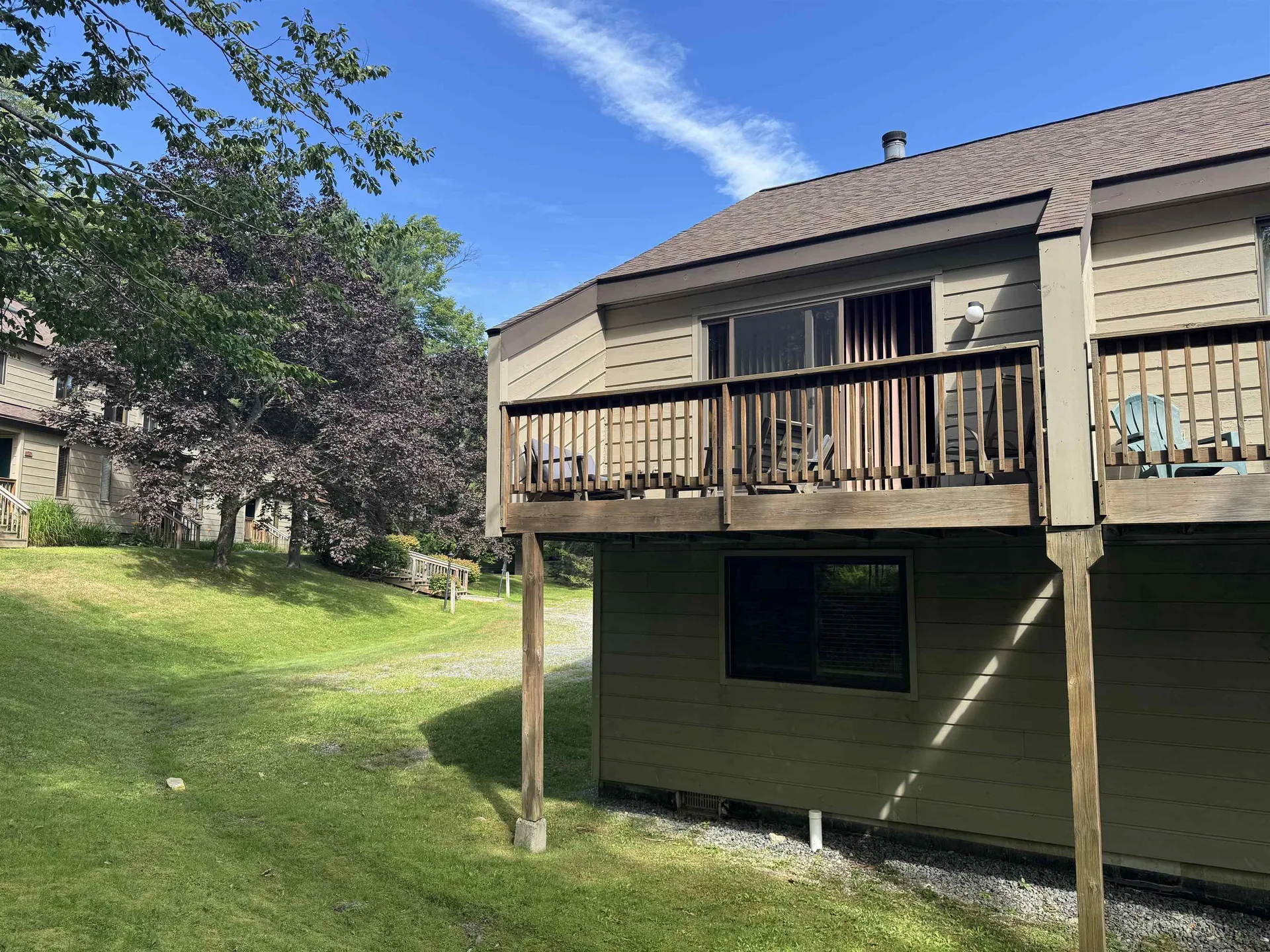 5F Polar Bear North Dover VT 05356