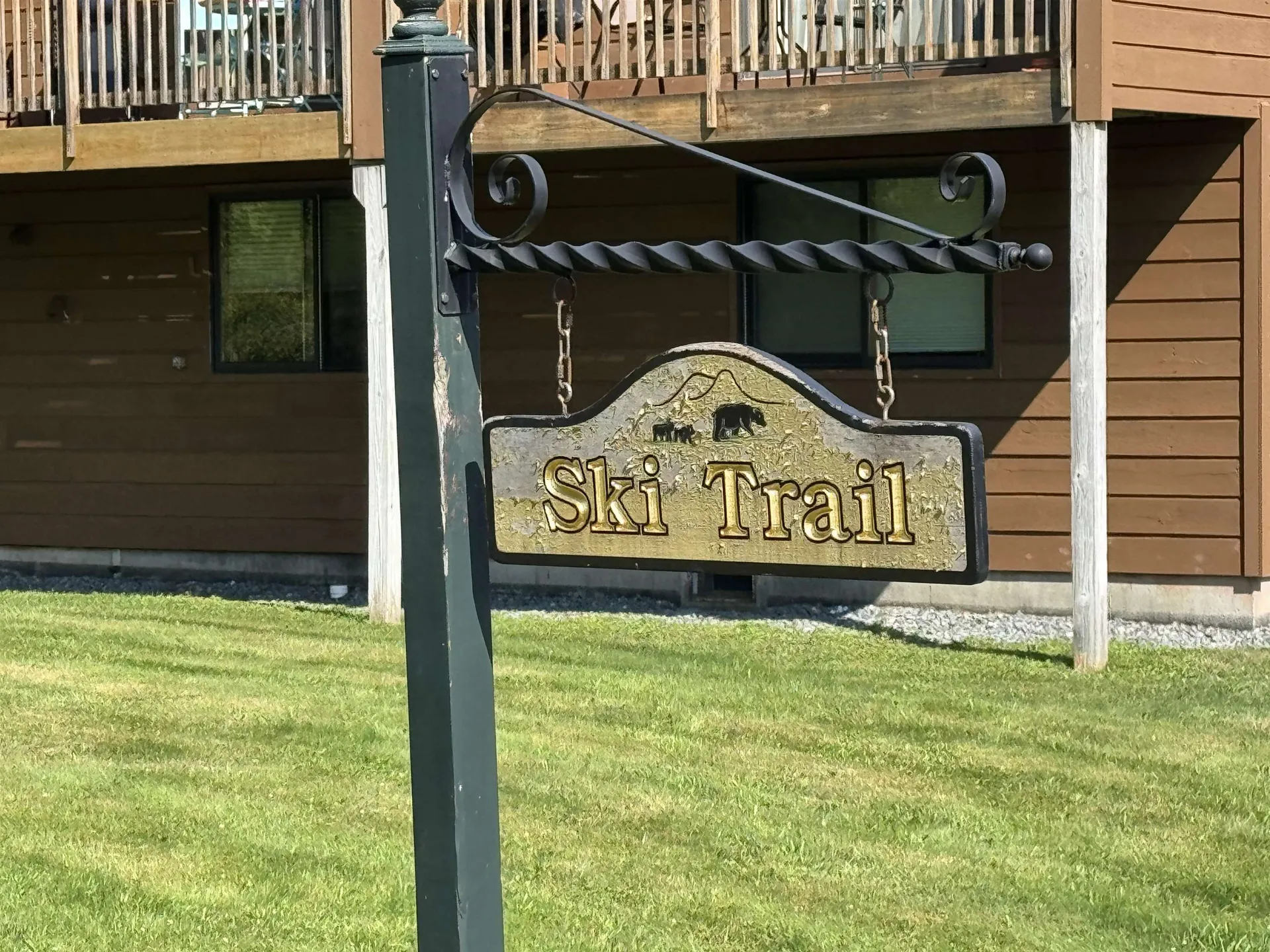 5F Polar Bear North Dover VT 05356