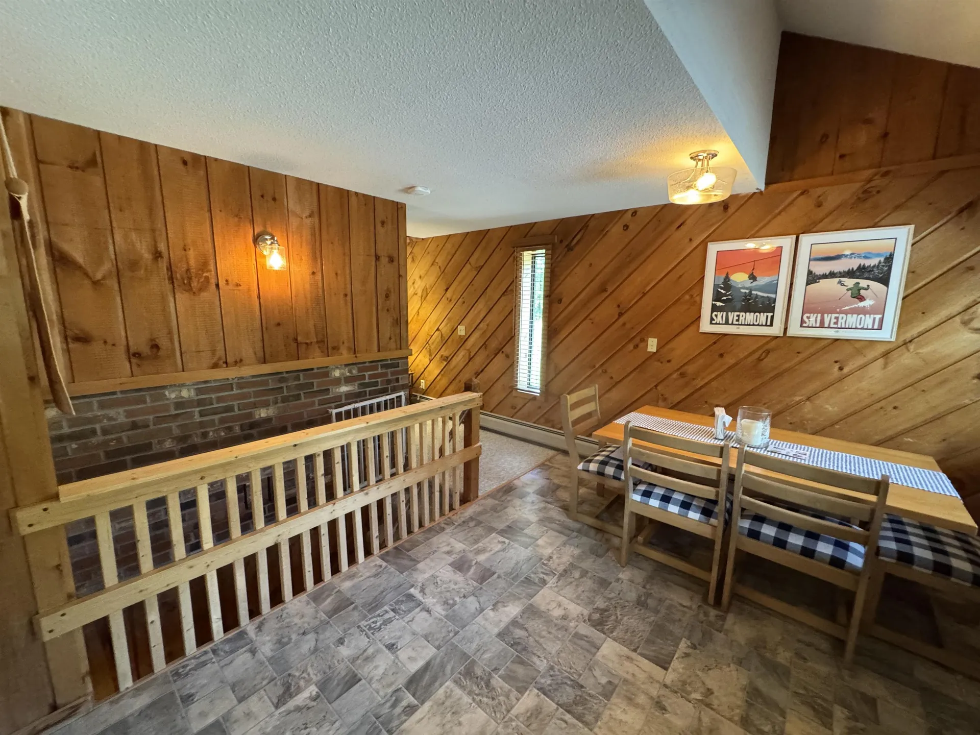 5F Polar Bear North Dover VT 05356