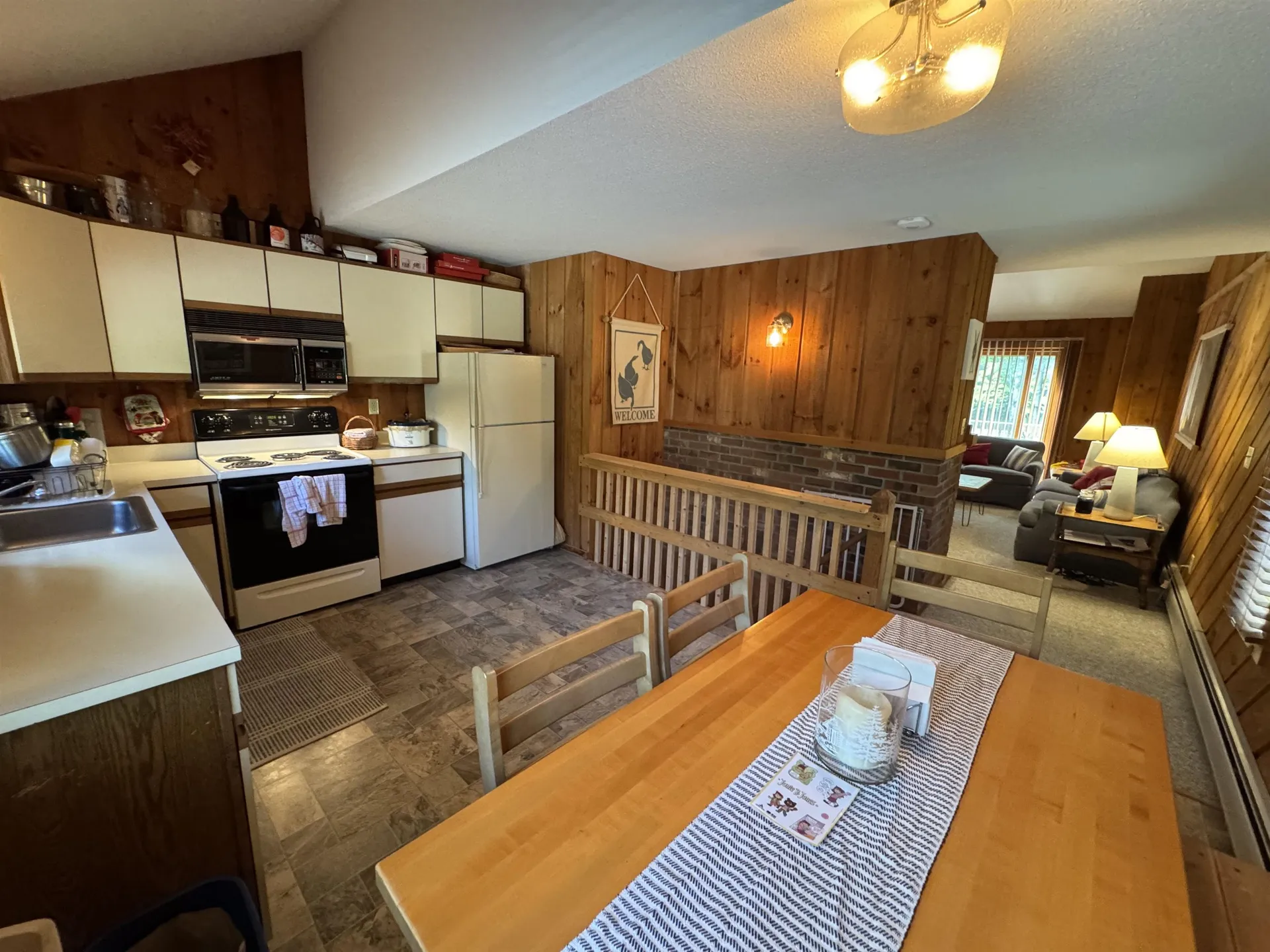 5F Polar Bear North Dover VT 05356