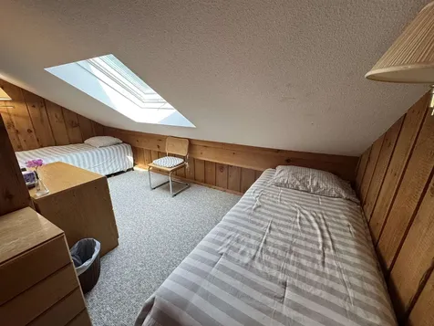 5F Polar Bear North Dover VT 05356