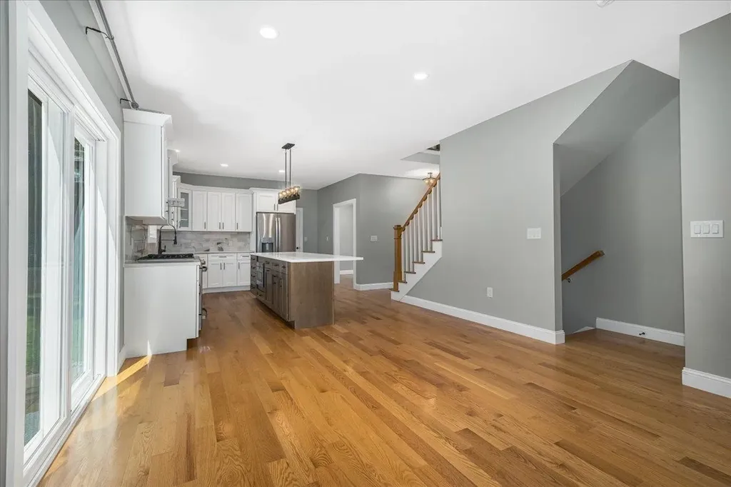 26 Coburn Avenue Nashua NH 03063