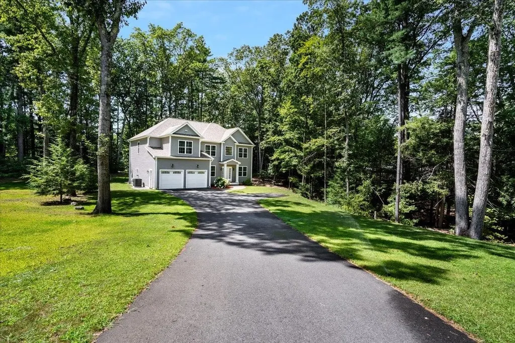 26 Coburn Avenue Nashua NH 03063