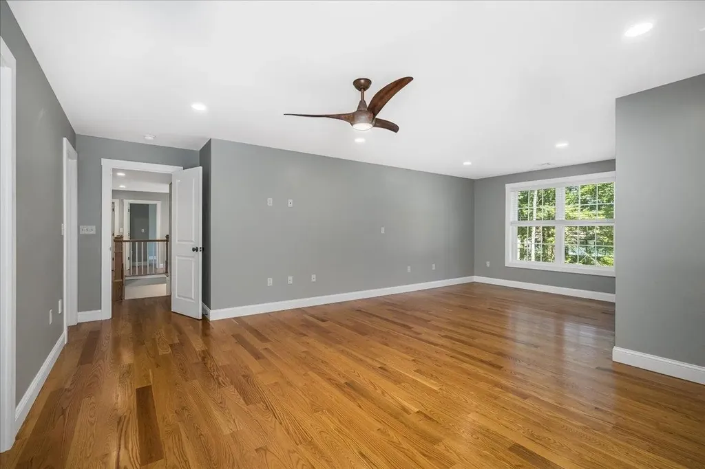 26 Coburn Avenue Nashua NH 03063
