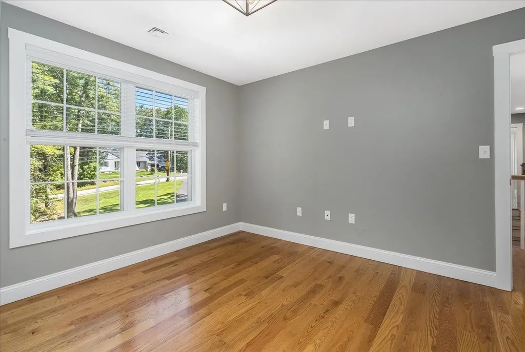 26 Coburn Avenue Nashua NH 03063