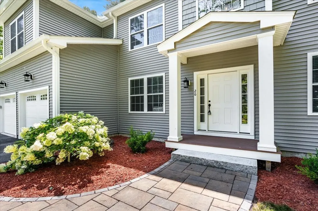 26 Coburn Avenue Nashua NH 03063
