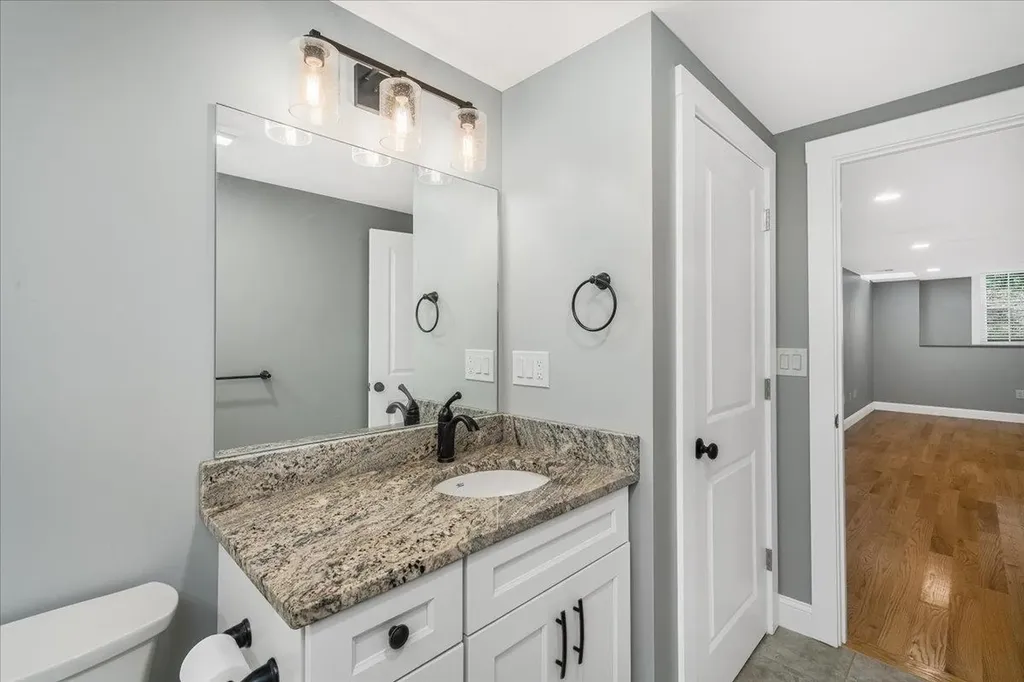 26 Coburn Avenue Nashua NH 03063