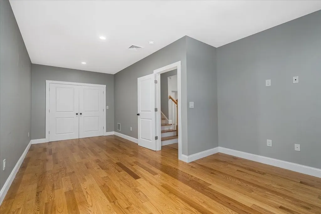 26 Coburn Avenue Nashua NH 03063