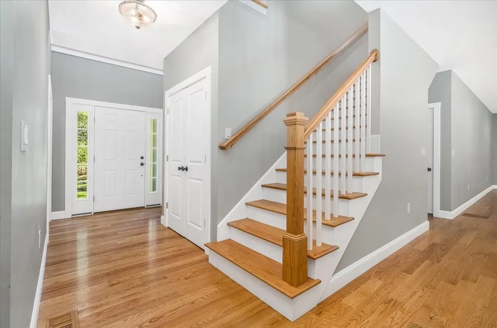 26 Coburn Avenue Nashua NH 03063