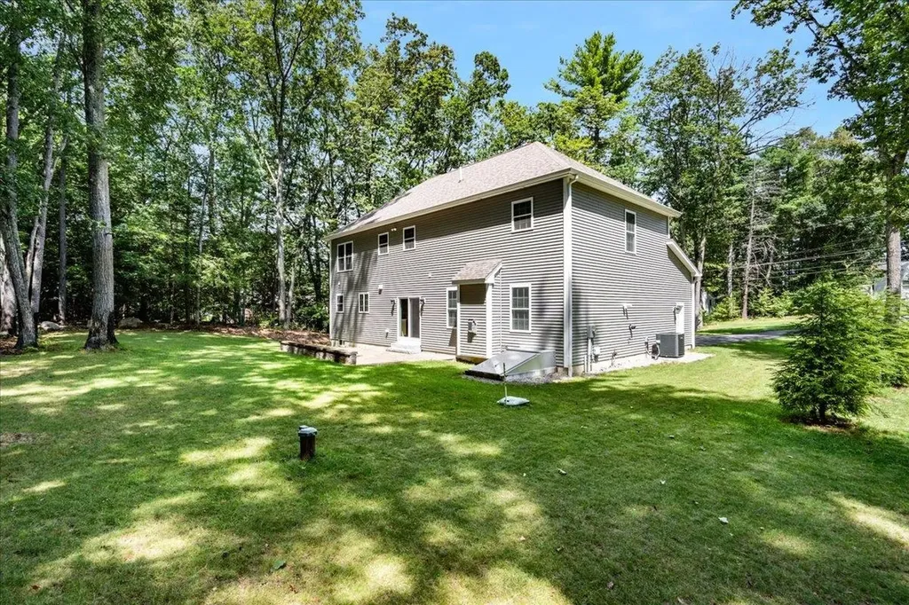 26 Coburn Avenue Nashua NH 03063