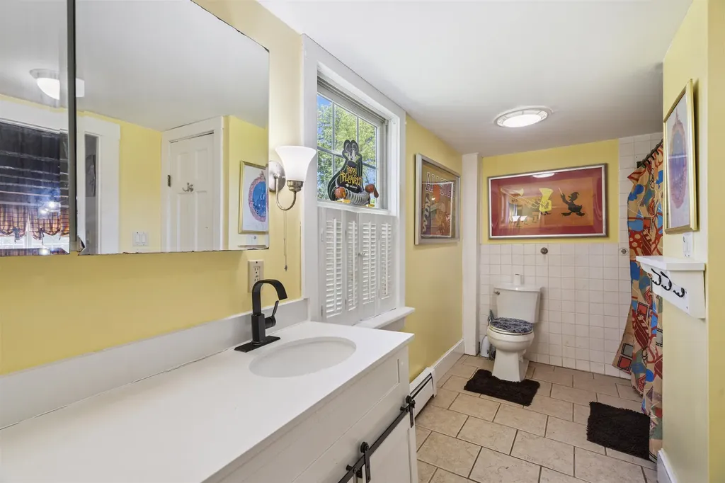 733 White Oaks Road Laconia NH 03246