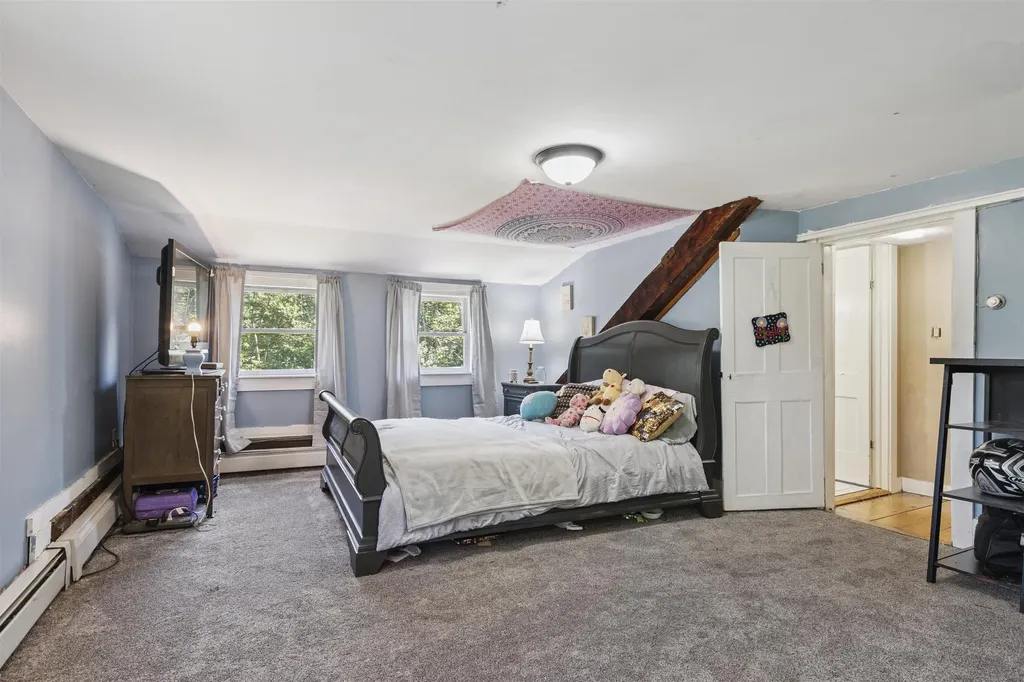 733 White Oaks Road Laconia NH 03246