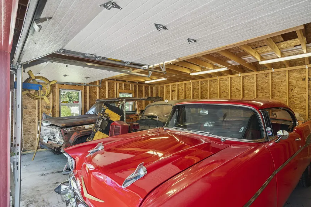 733 White Oaks Road Laconia NH 03246