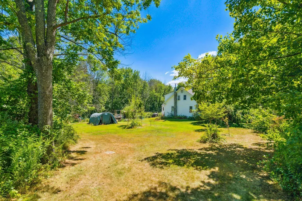 733 White Oaks Road Laconia NH 03246