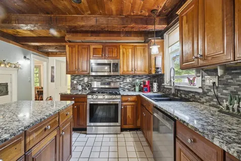 733 White Oaks Road Laconia NH 03246