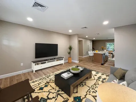 3.5 Mount Pleasant Street Derry NH 03038