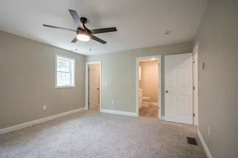 3.5 Mount Pleasant Street Derry NH 03038