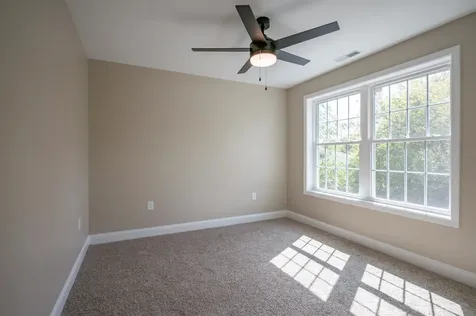 3.5 Mount Pleasant Street Derry NH 03038