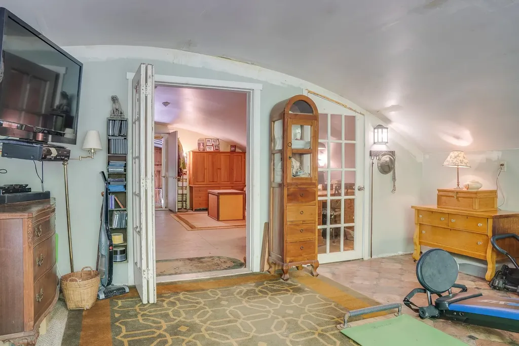 79 Summit Drive New Boston NH 03070