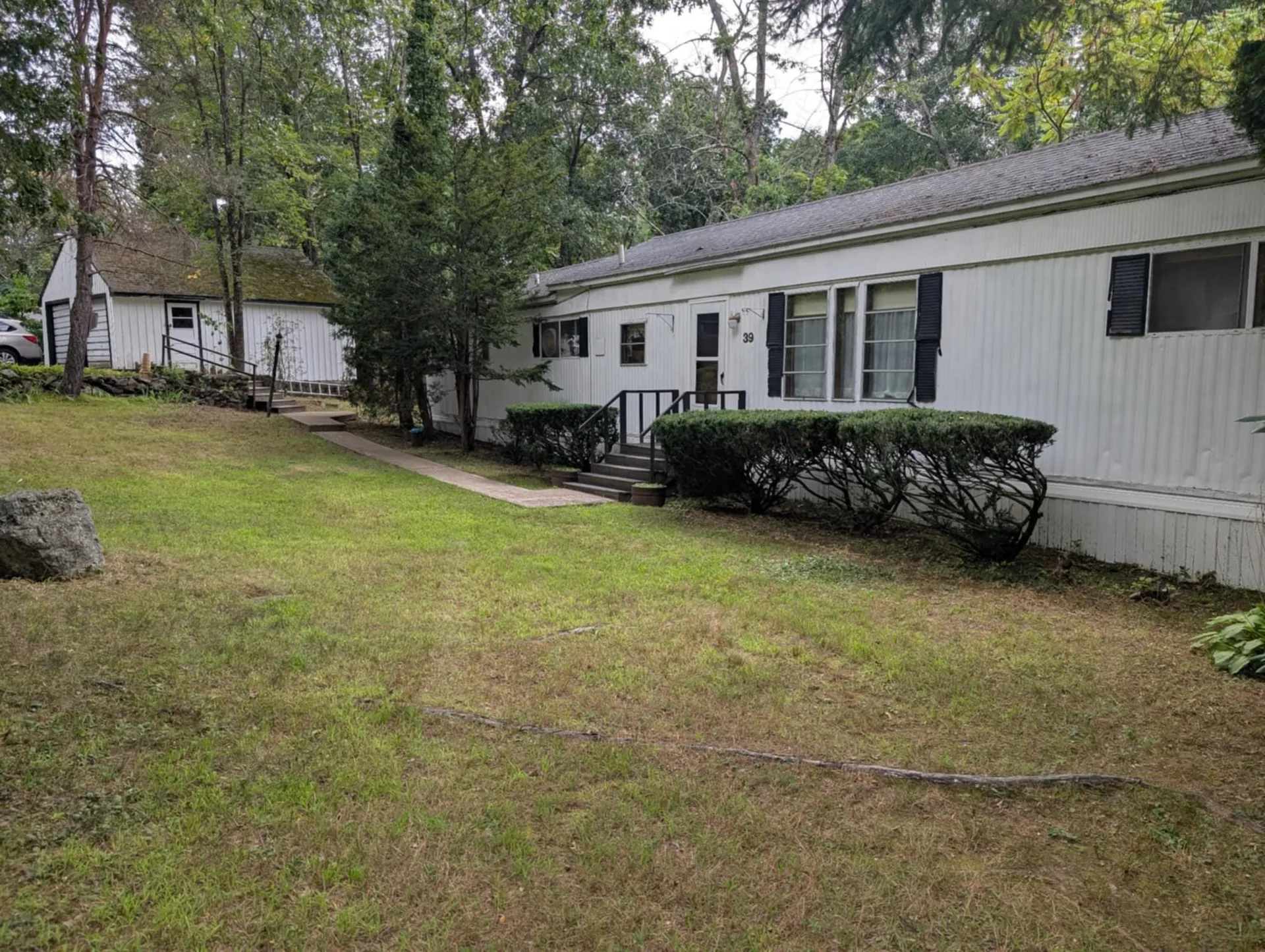 39 Goodhue Road Derry NH 03038