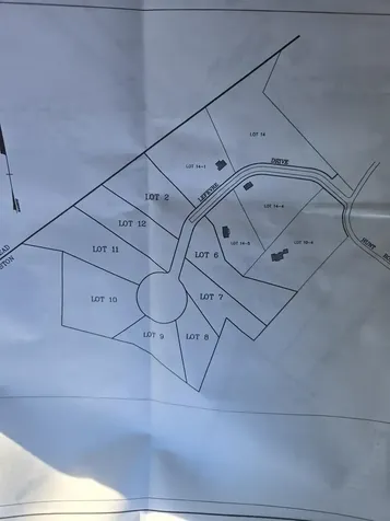 9 Lefevre Drive Kingston NH 03848