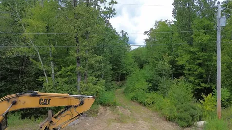 9 Lefevre Drive Kingston NH 03848