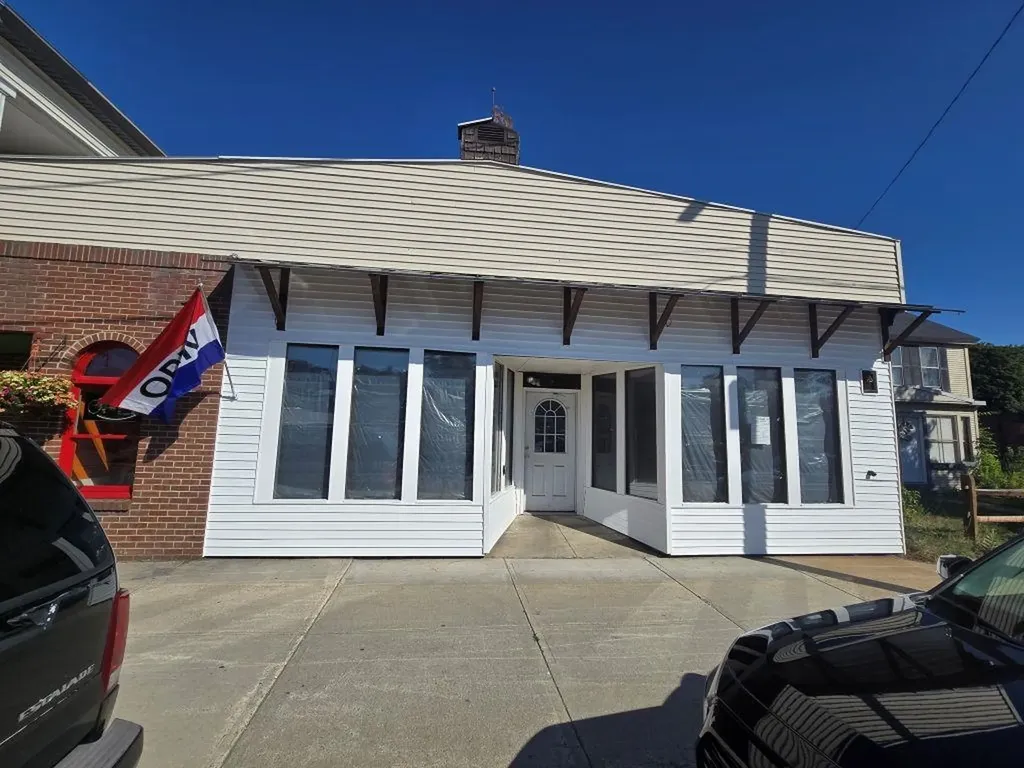 84 Pleasant Street Claremont NH 03743