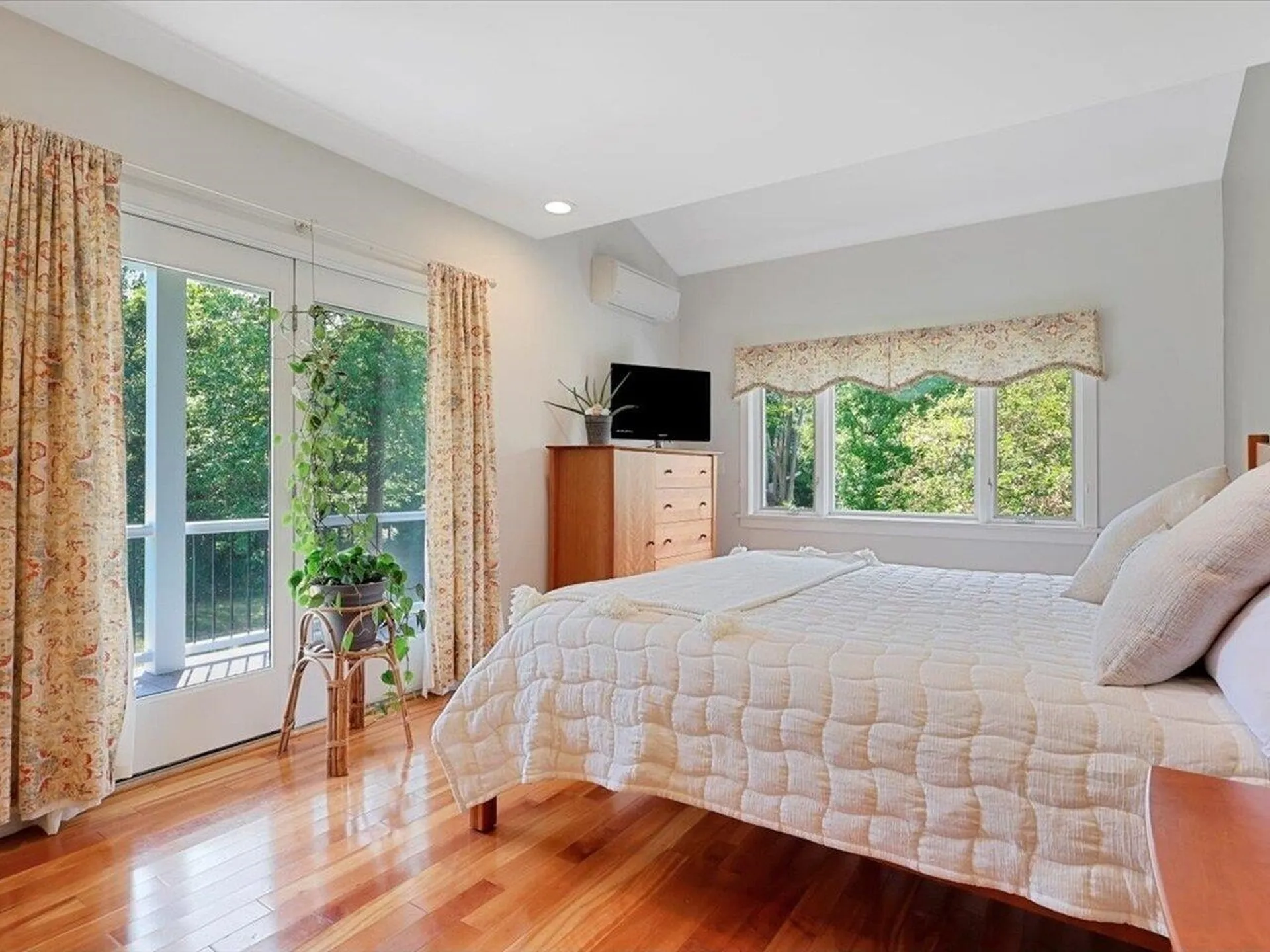 640 Round Barn Road Ferrisburgh VT 05456