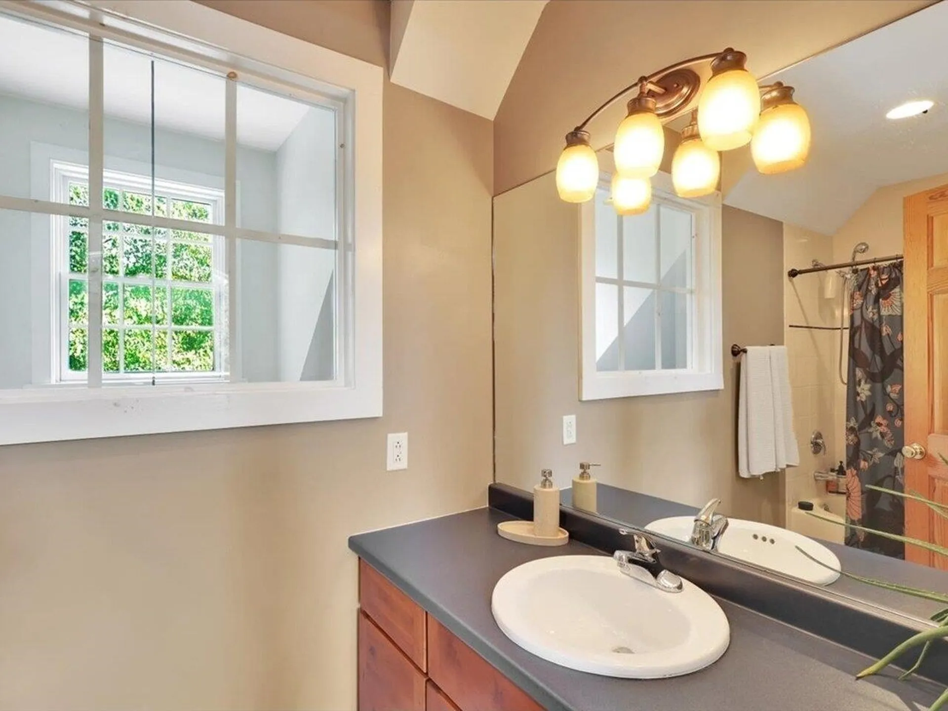 640 Round Barn Road Ferrisburgh VT 05456