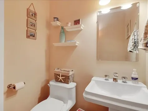 640 Round Barn Road Ferrisburgh VT 05456