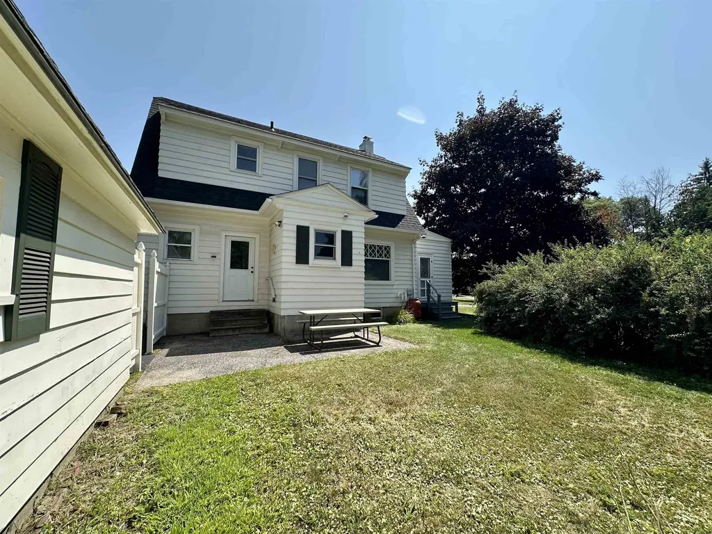 8 Berkley Terrace St. Albans City VT 05478