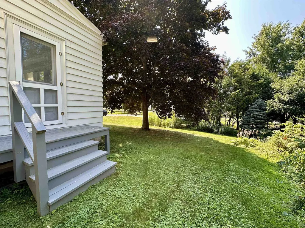 8 Berkley Terrace St. Albans City VT 05478