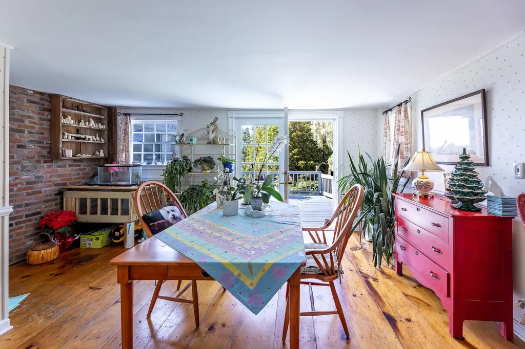 303 Woodbury Road Springfield VT 05156