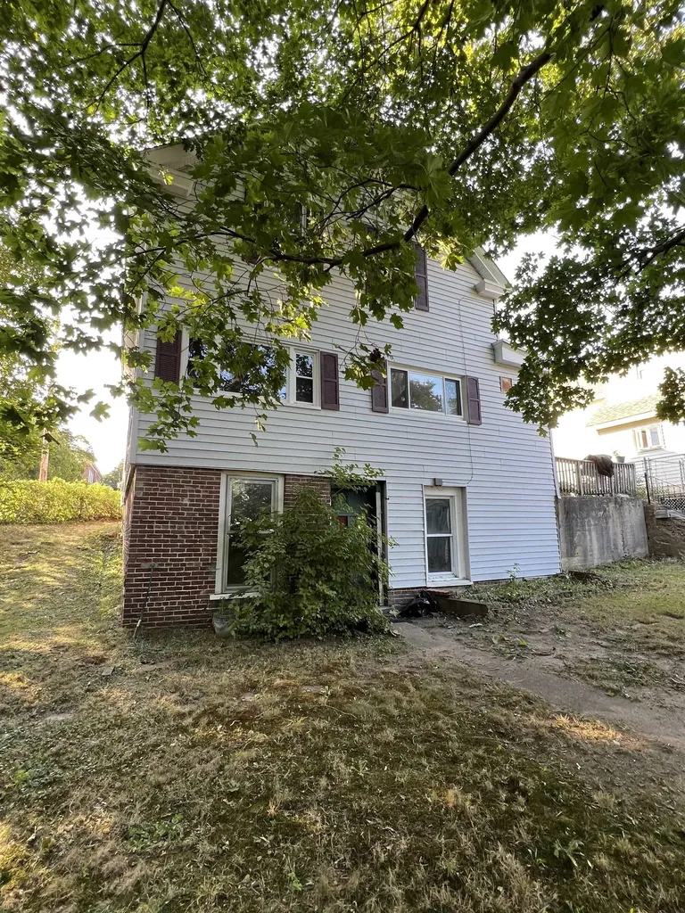 93 Winter Street Rochester NH 03867