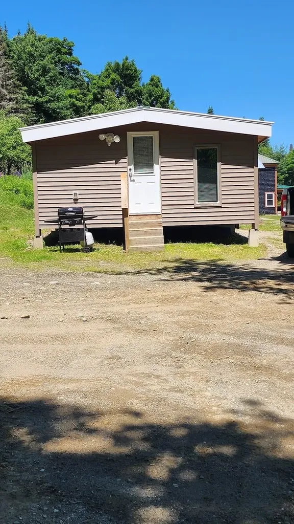 200 Berlin Road Errol NH 03579