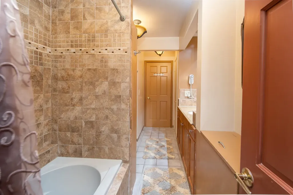 4297 Us Route 4 Mendon VT 05701