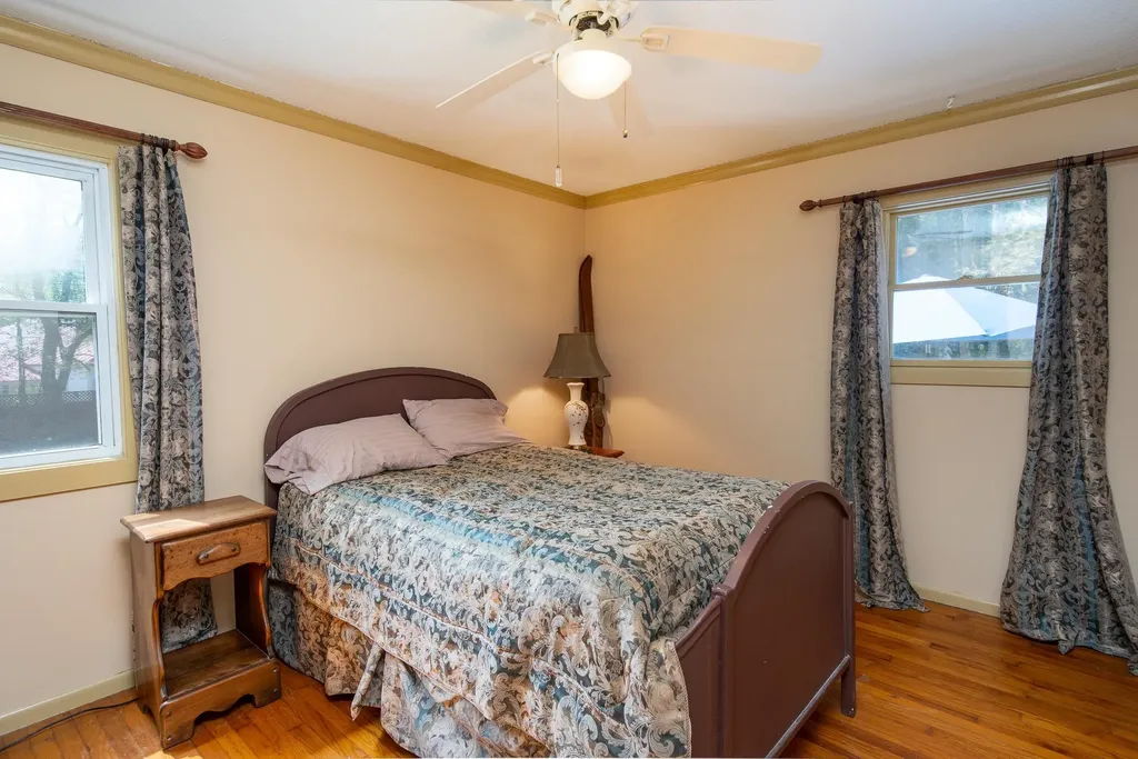 4297 Us Route 4 Mendon VT 05701