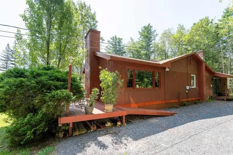 4297 Us Route 4 Mendon VT 05701