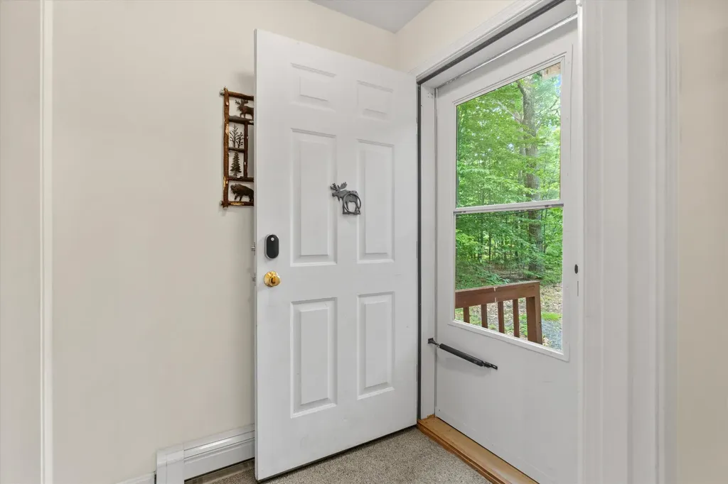 8 Panaway Drive Campton NH 03223