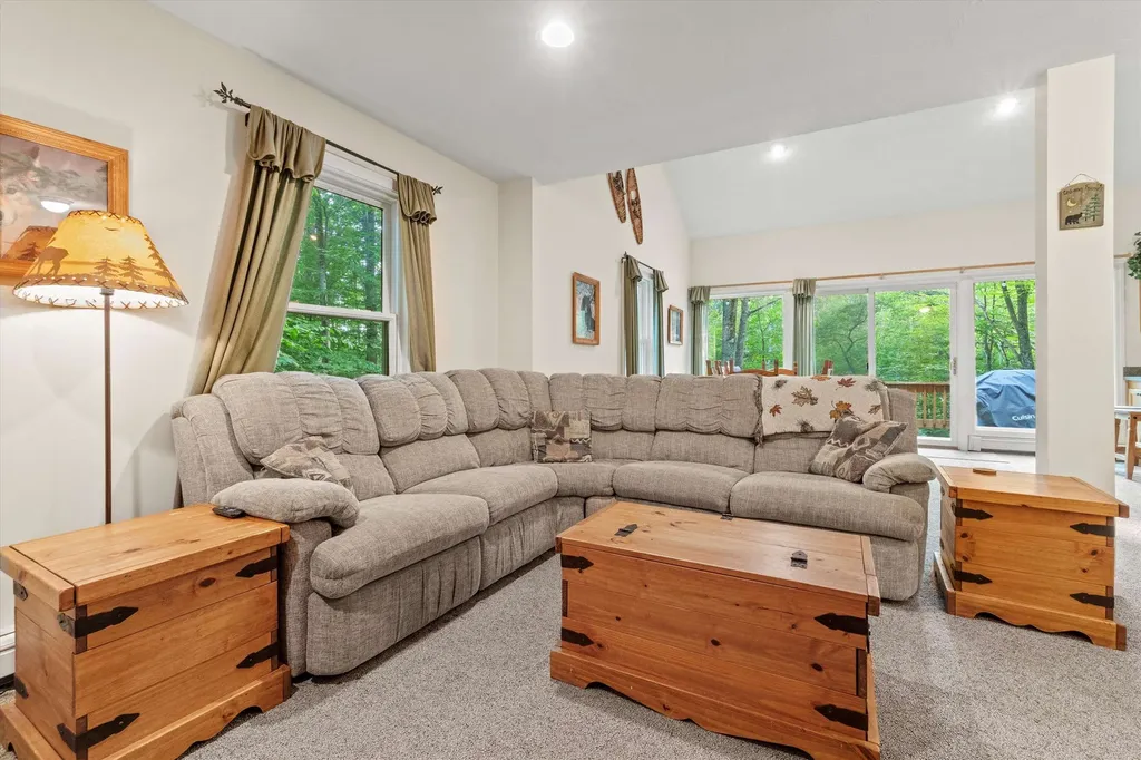 8 Panaway Drive Campton NH 03223