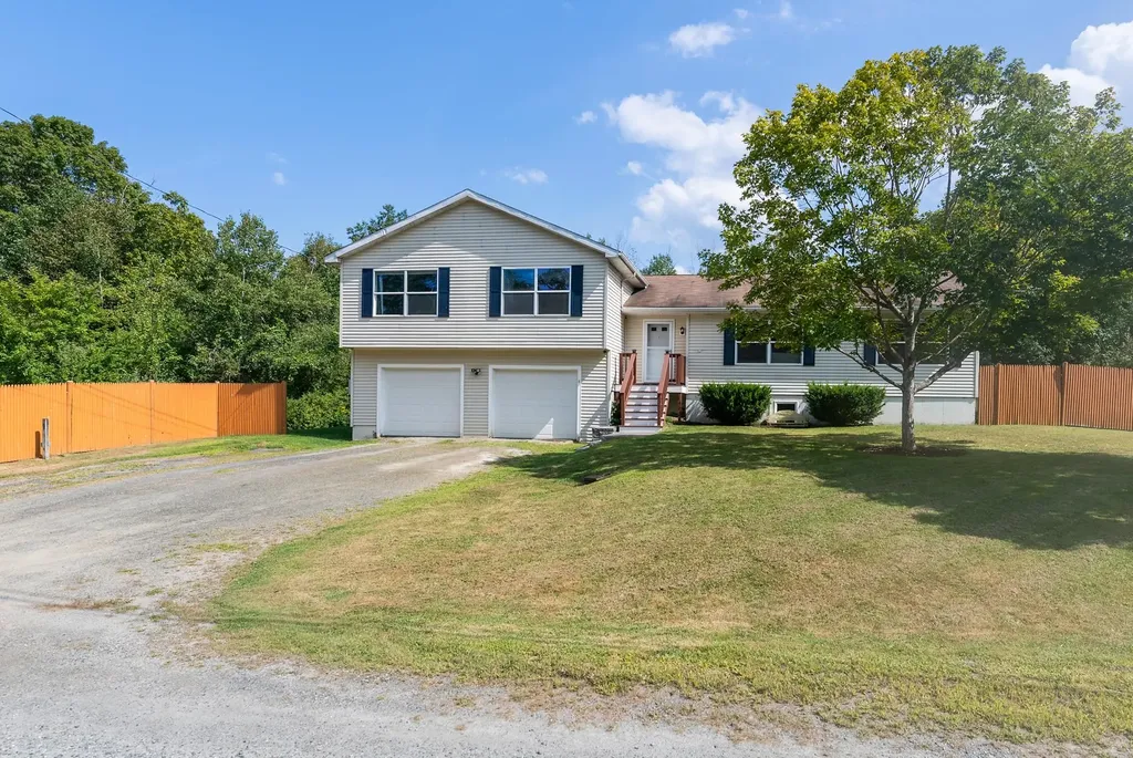 8 Meadow Lane Enfield NH 03748