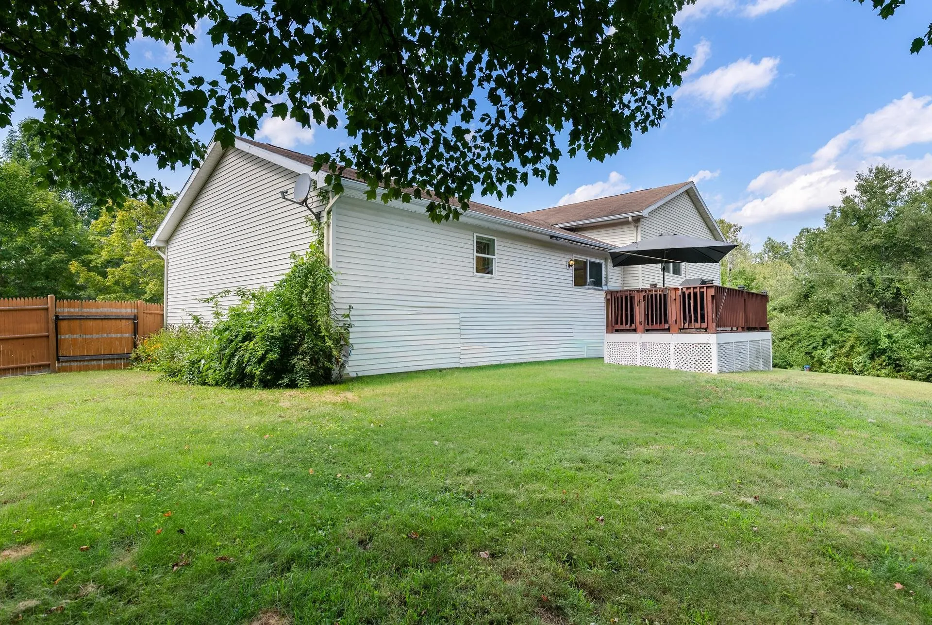 8 Meadow Lane Enfield NH 03748