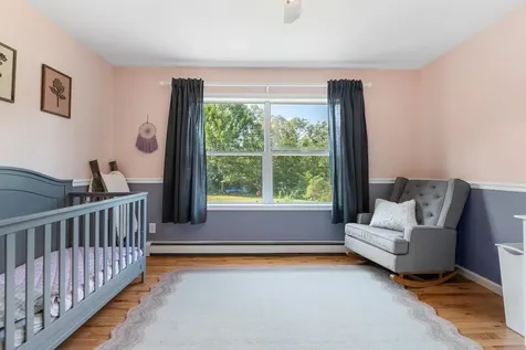 8 Meadow Lane Enfield NH 03748