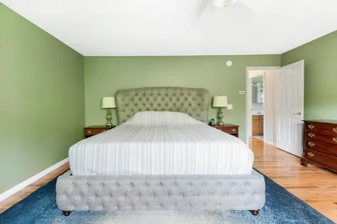 8 Meadow Lane Enfield NH 03748