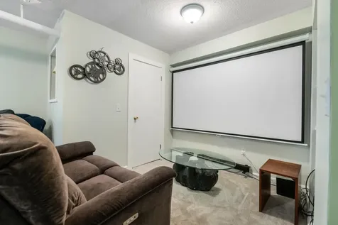 8 Meadow Lane Enfield NH 03748