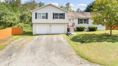 8 Meadow Lane Enfield NH 03748