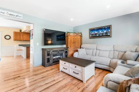 8 Meadow Lane Enfield NH 03748