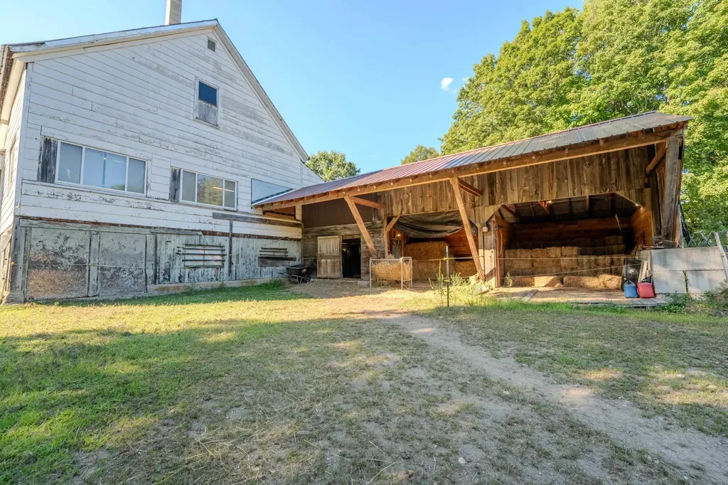 39 Ellsworth Hill Road Wentworth NH 03282